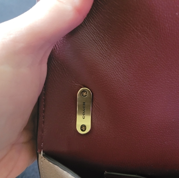 Sold - Picture 6 of 8